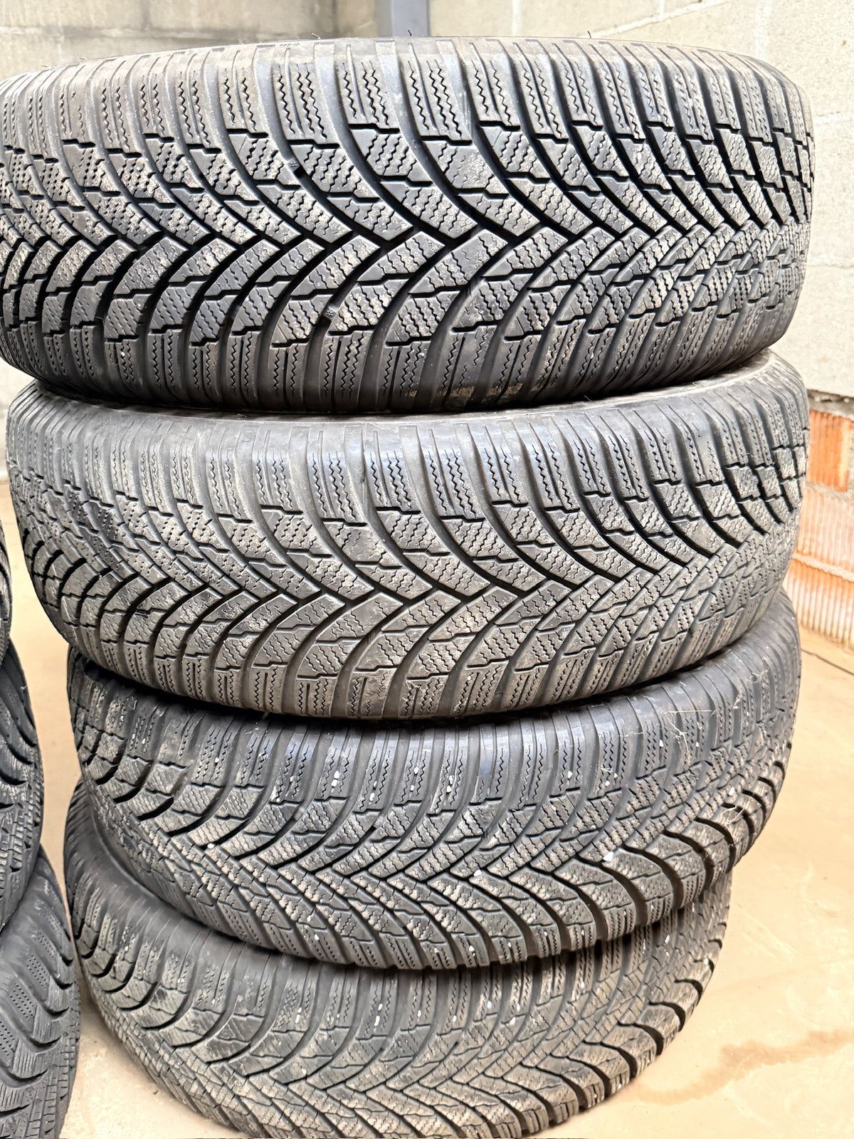 215/65/16 - Invernali - Firestone - DOT 2021 - Usato