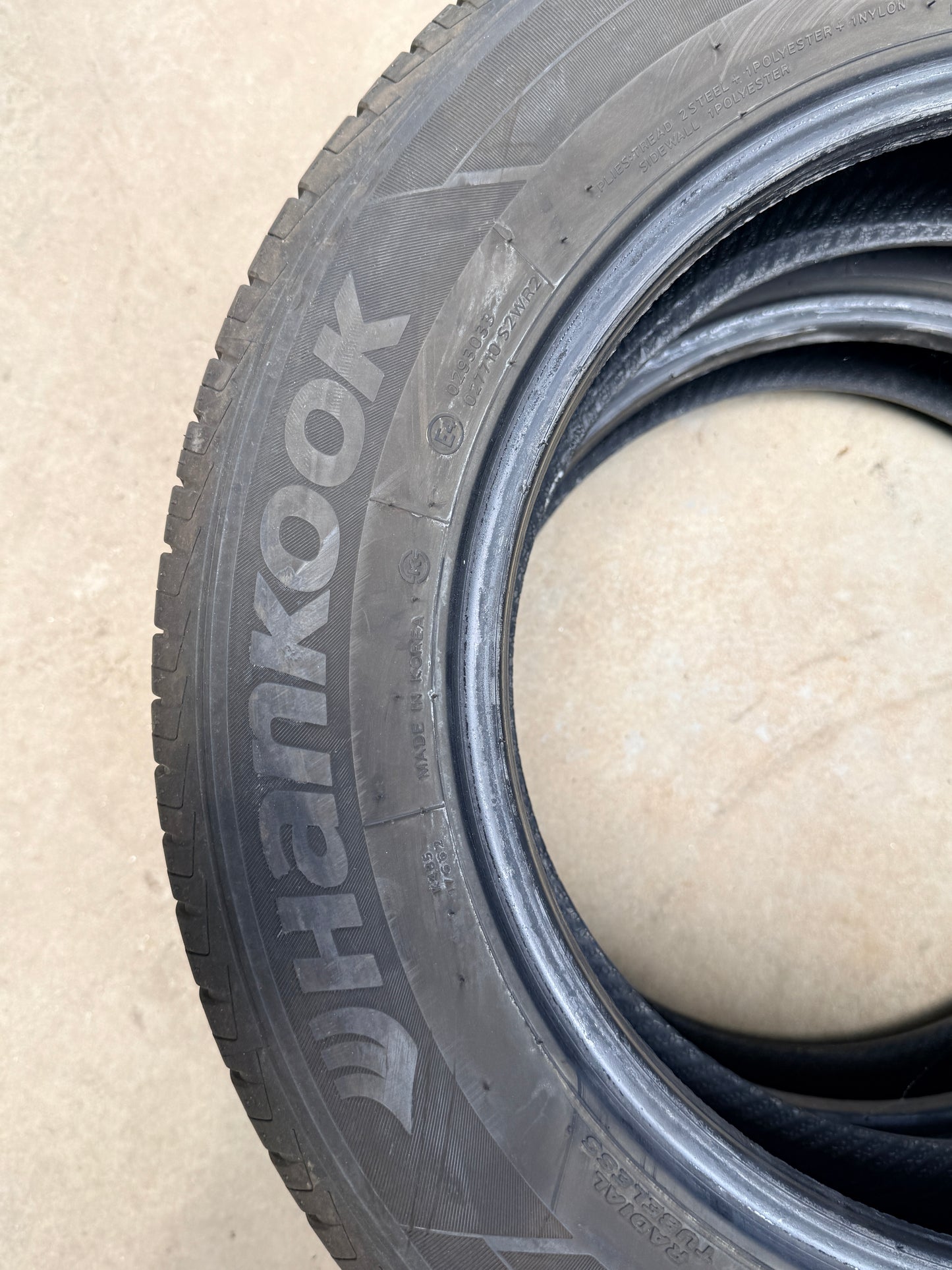 185/65/15 - Estive - Hankook - DOT 2024 - Usato