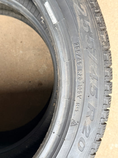 255/45/20 - Invernali -  Pirelli - DOT 2022 - Usato