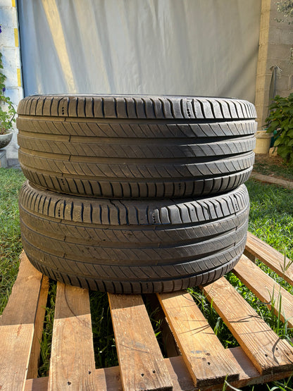 225/50/19 - Estive - Michelin - DOT 2021 - Usato