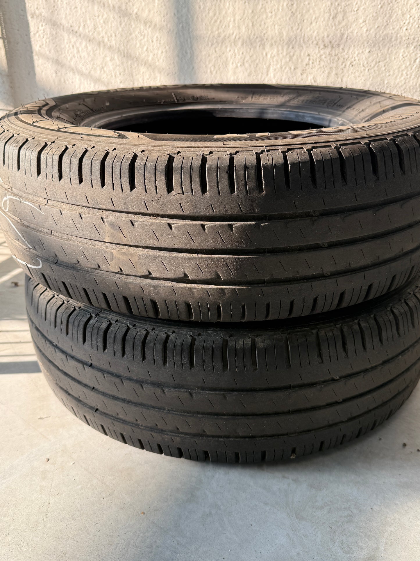 215/70/15C - Estive - Hankook - DOT 2024 - Usato