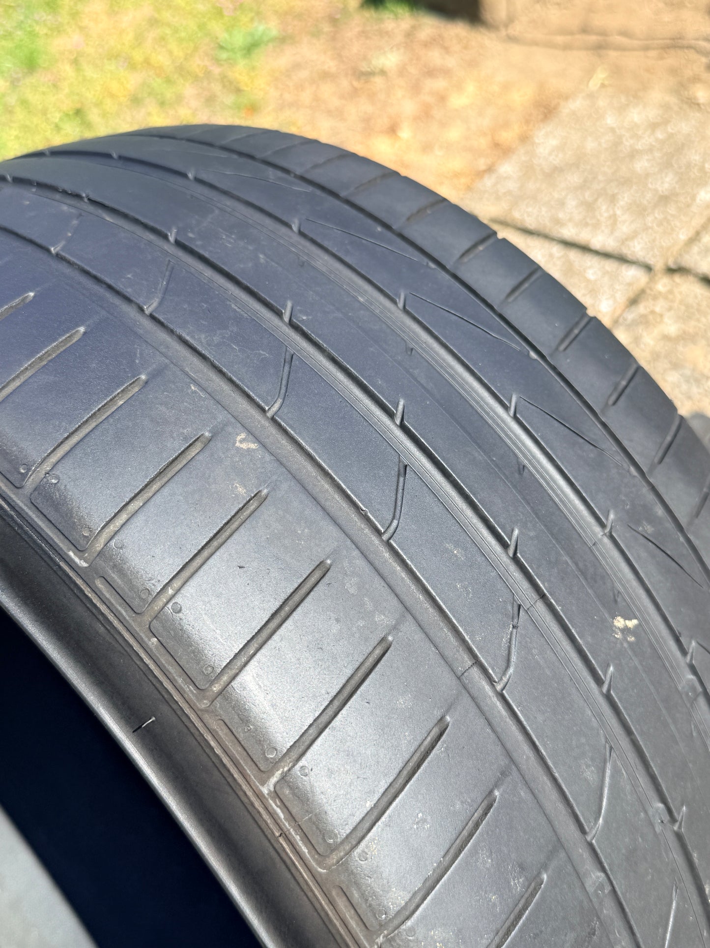 245/35/19 - Hankook - estive - DOT 2022 - Usato