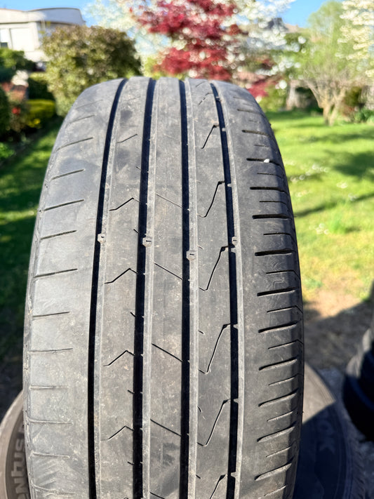 225/60/17 - estivi - Hankook - DOT 2021 - Usato