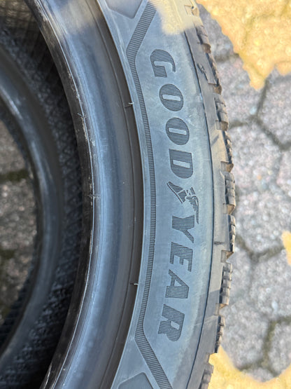 225/45/17 - Invernali - Goodyear - DOT 2023 - Usato
