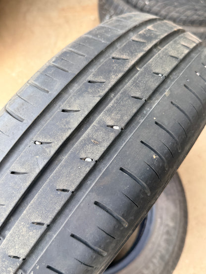185/65/15 - Estive - Kumho - DOT 2023 - Usato