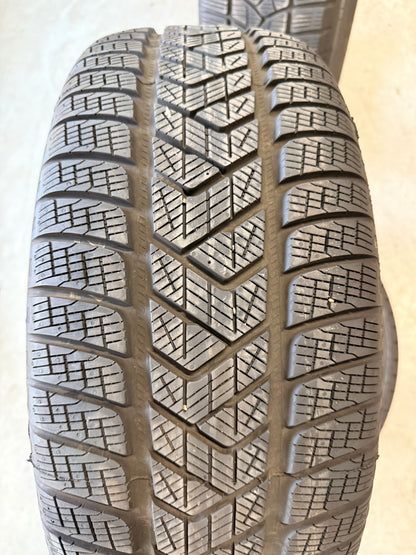 235/60/17 - Invernali - Pirelli - DOT 2022 - Usato