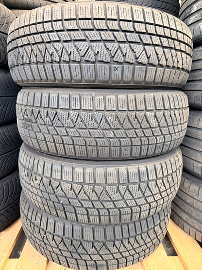 215/65/17 - Invernali - Kumho - DOT 2020 - Usato