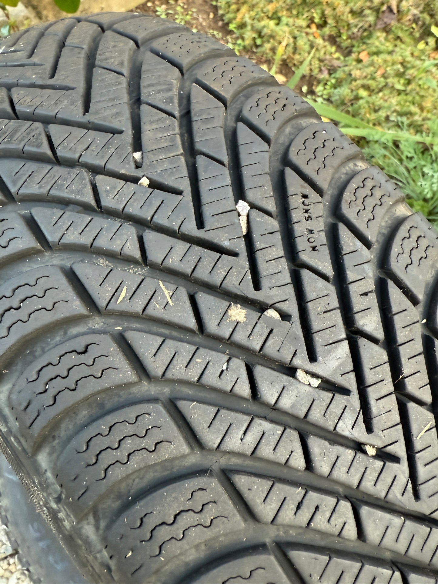 185/65/15 - Invernali - Pirelli - DOT 2021 - Usato