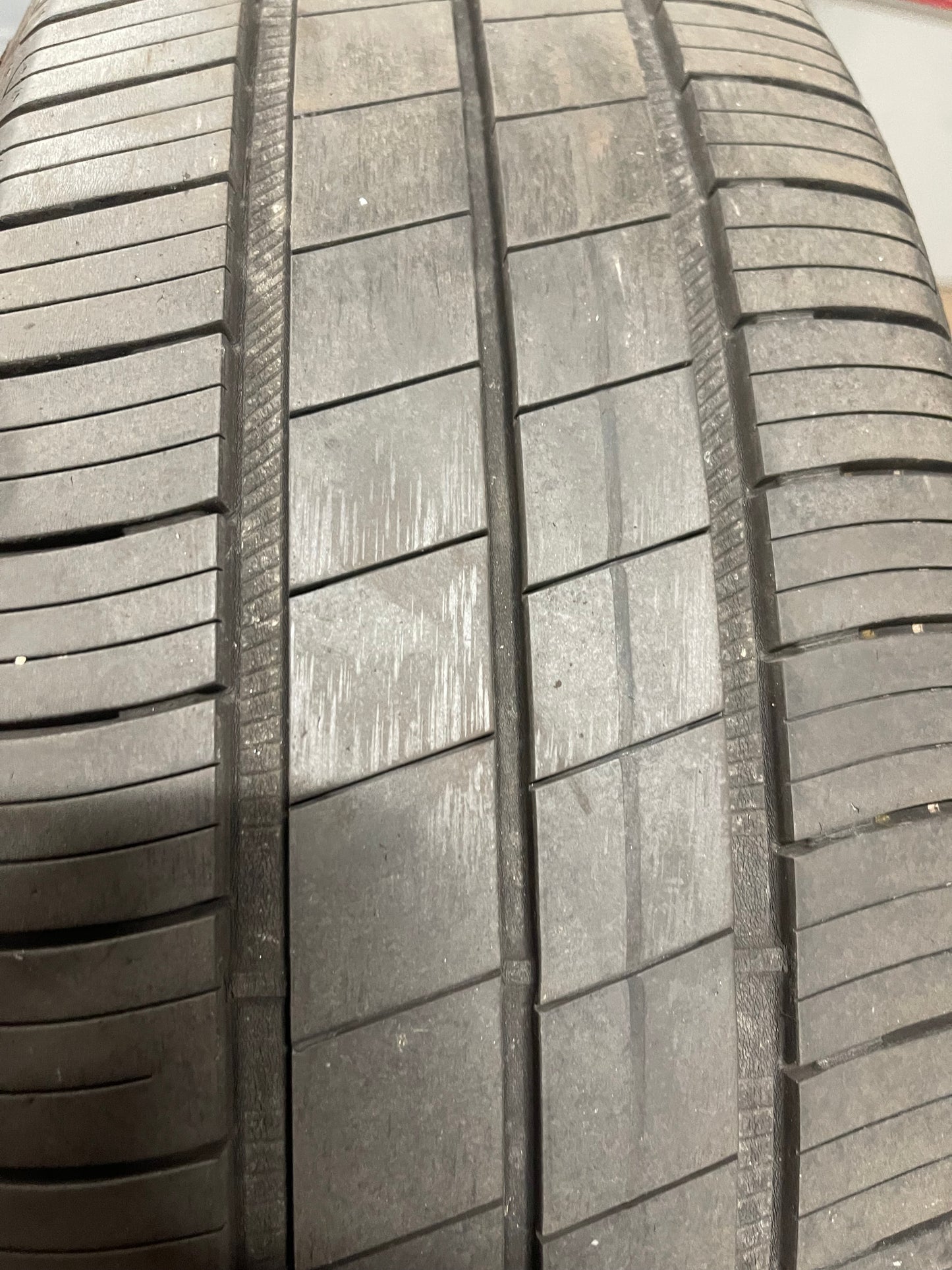 195/60/18 - Estive - Goodyear - DOT 2022 - Usato