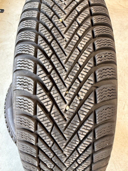 215/60/17 - Invernali - Pirelli - DOT 2021/2022 - Usato