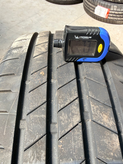 225/55/18- Estive- Bridgestone - DOT 2022 - Usato