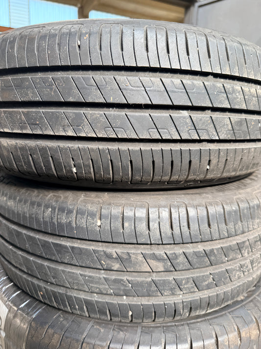 185/55/15 - Estive - Goodyear - DOT 2019 - Usato