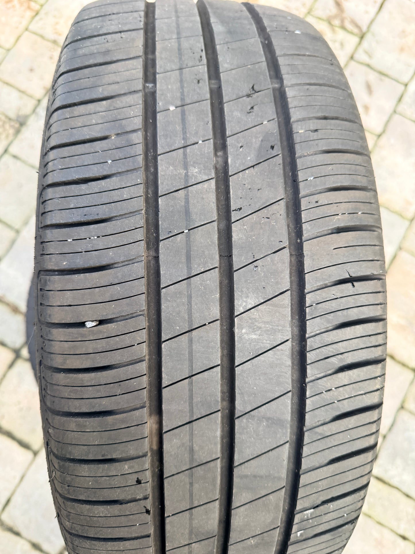 205/55/16-Estive-Goodyear-DOT 2021-Usato