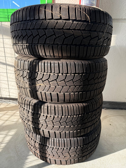 225/45/17 - Invernali - Continental - DOT 2022 - Usato