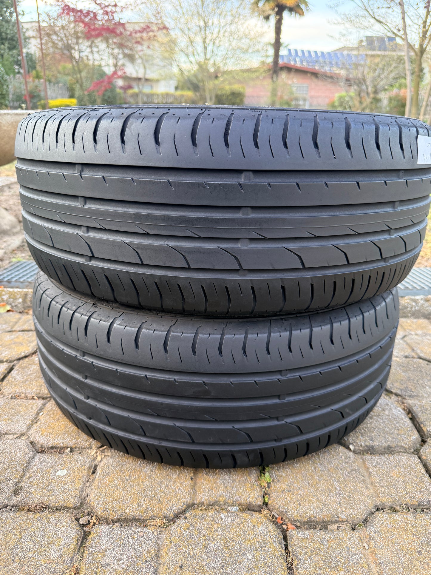 225/55/16- Estive - Continental - DOT 2021 - Usato