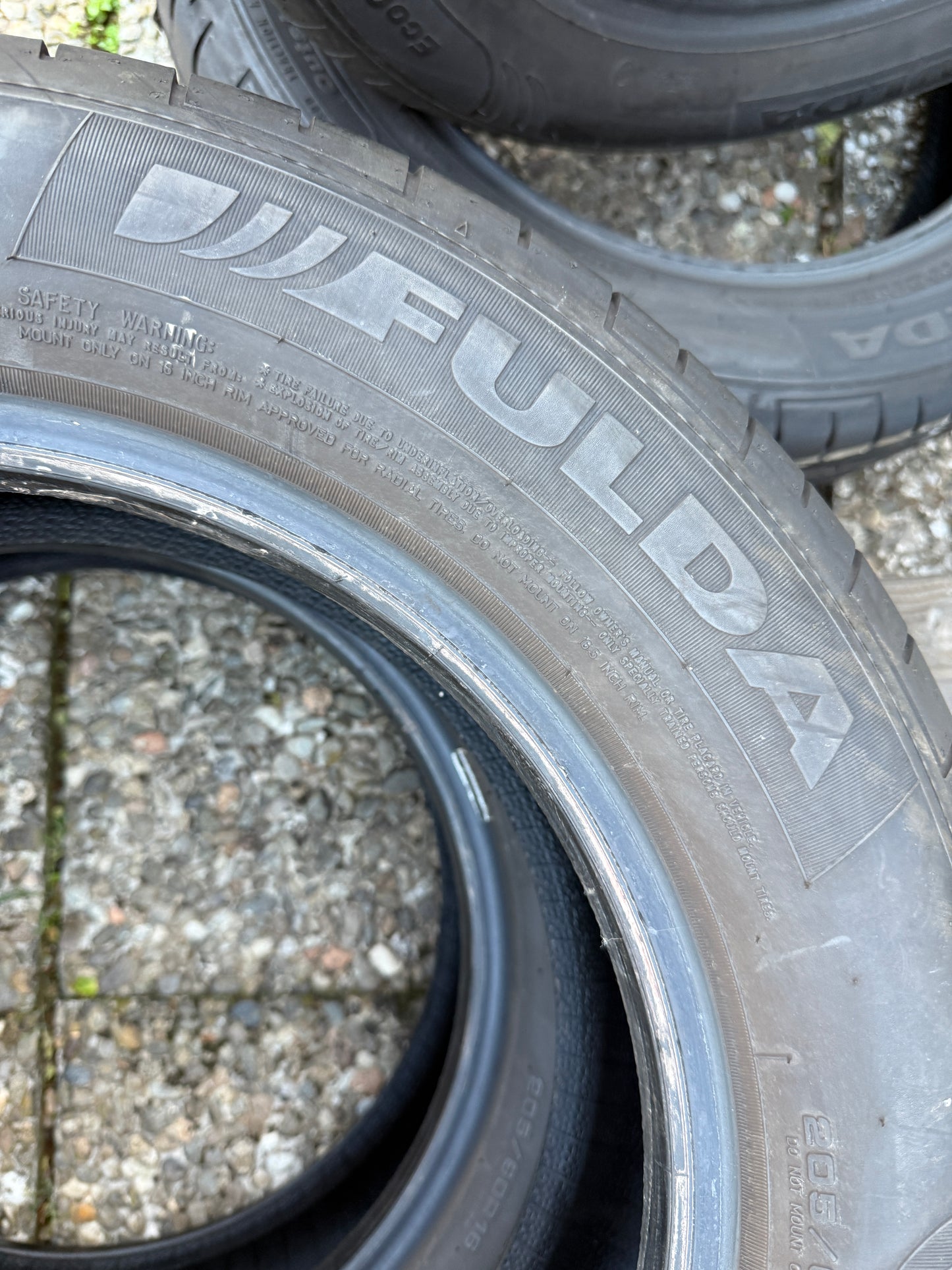 205/55/16-Estive-Fulda-DOT 2022/2023-Usato