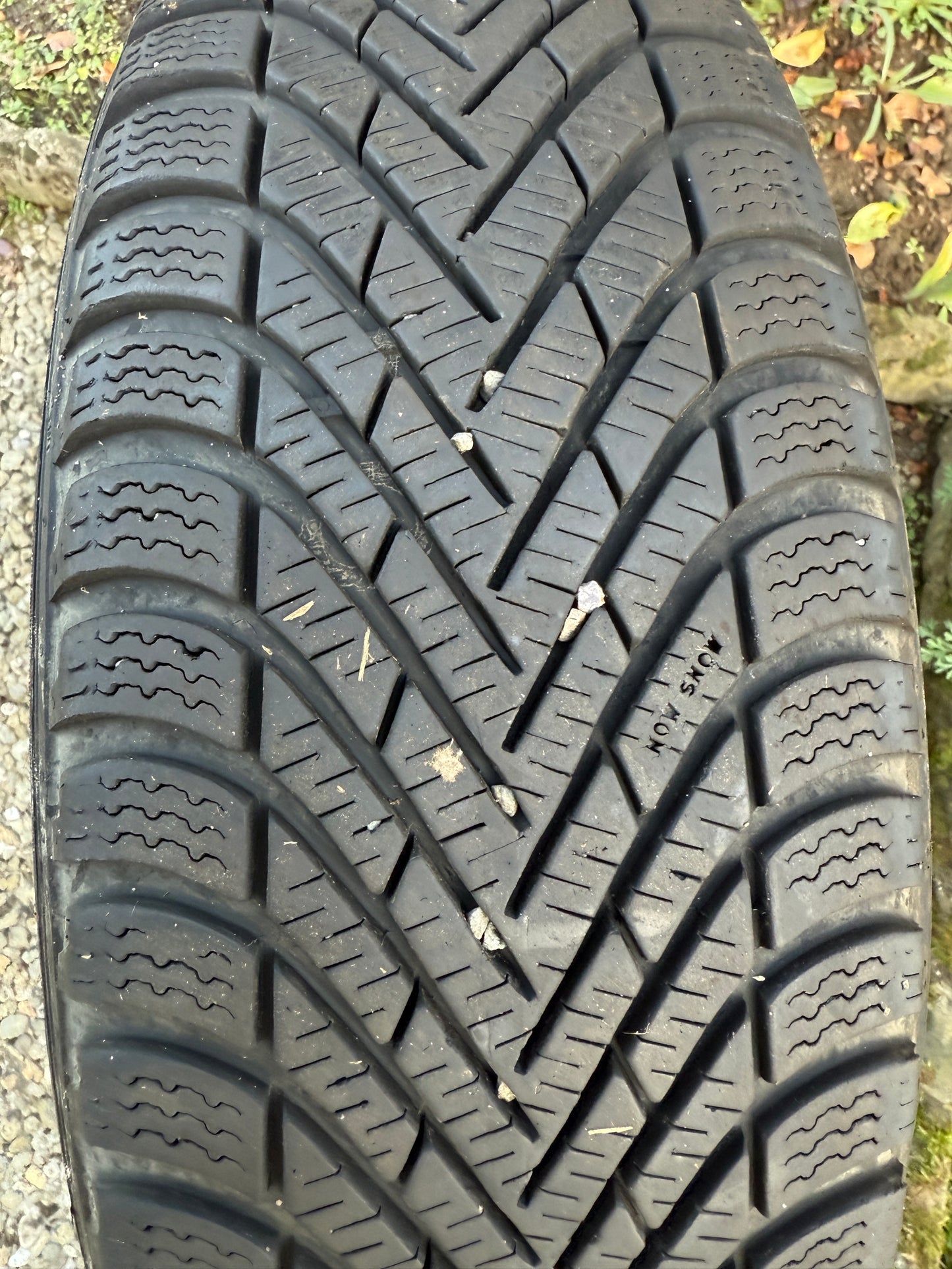 185/65/15 - Invernali - Pirelli - DOT 2021 - Usato