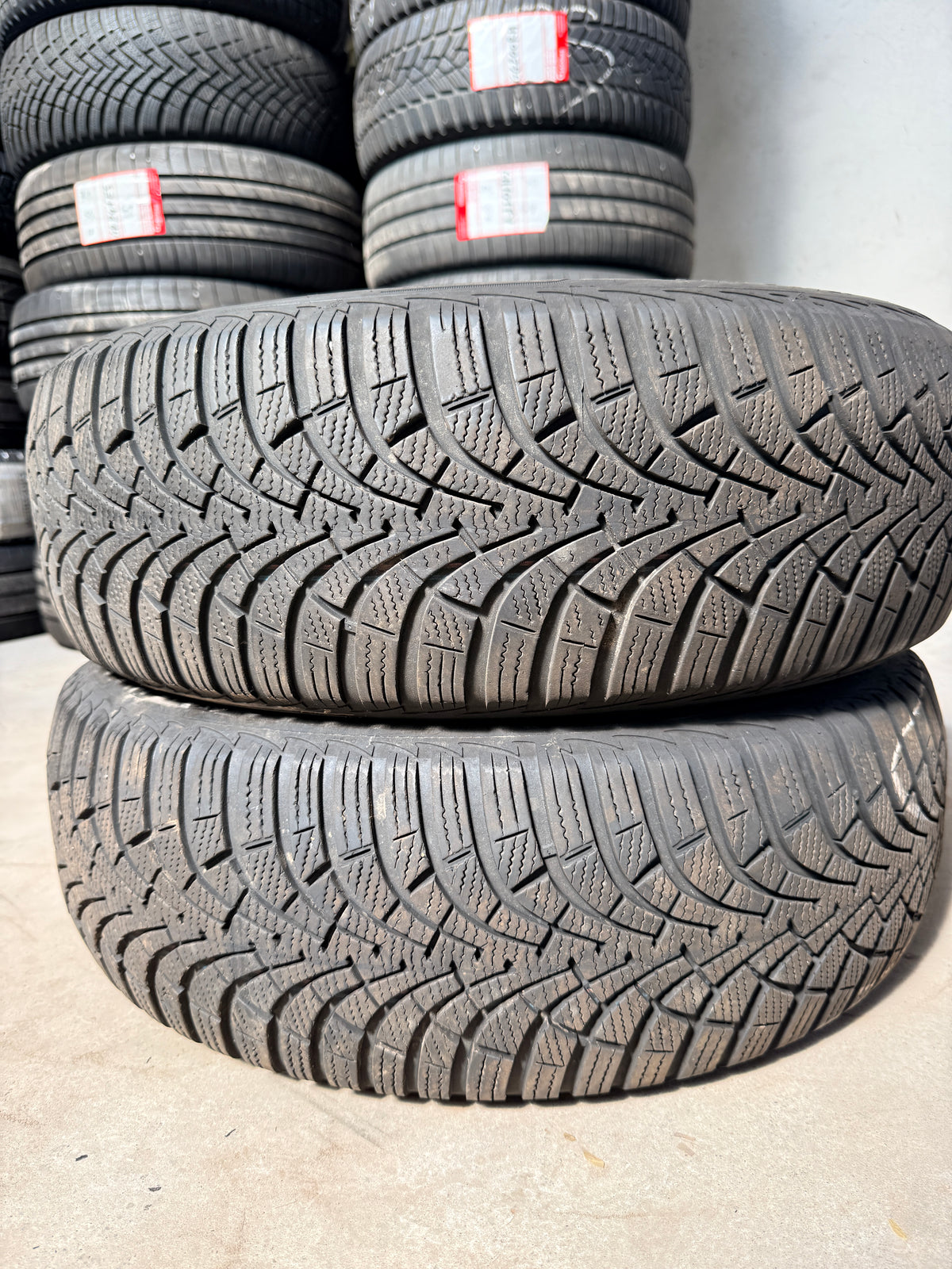 205/60/16 - Invernali - Goodyear - DOT 2019 - Usato
