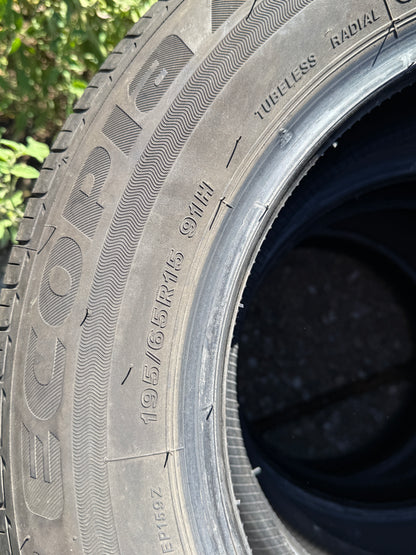 195/65/15-Estive-Bridgestone-DOT 2022-Usato
