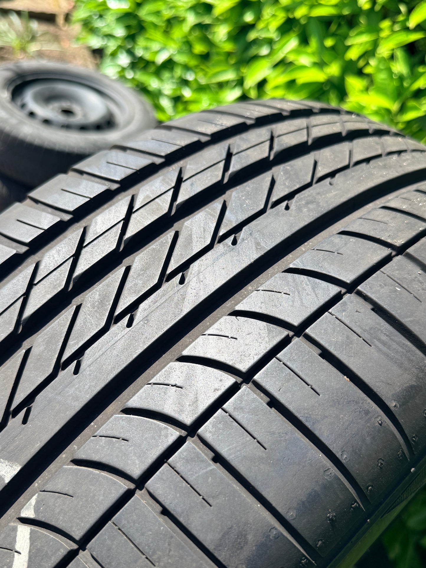 255/55/18 - Estive - Goodyear - DOT 2021 - Usato