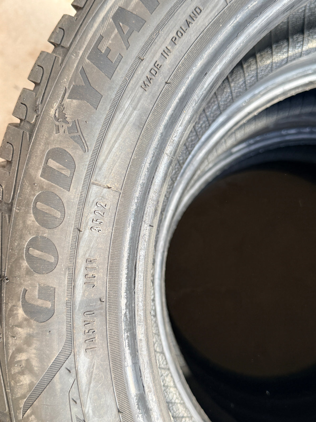 195/60/18-Invernali-Goodyear-DOT 2022-Usato