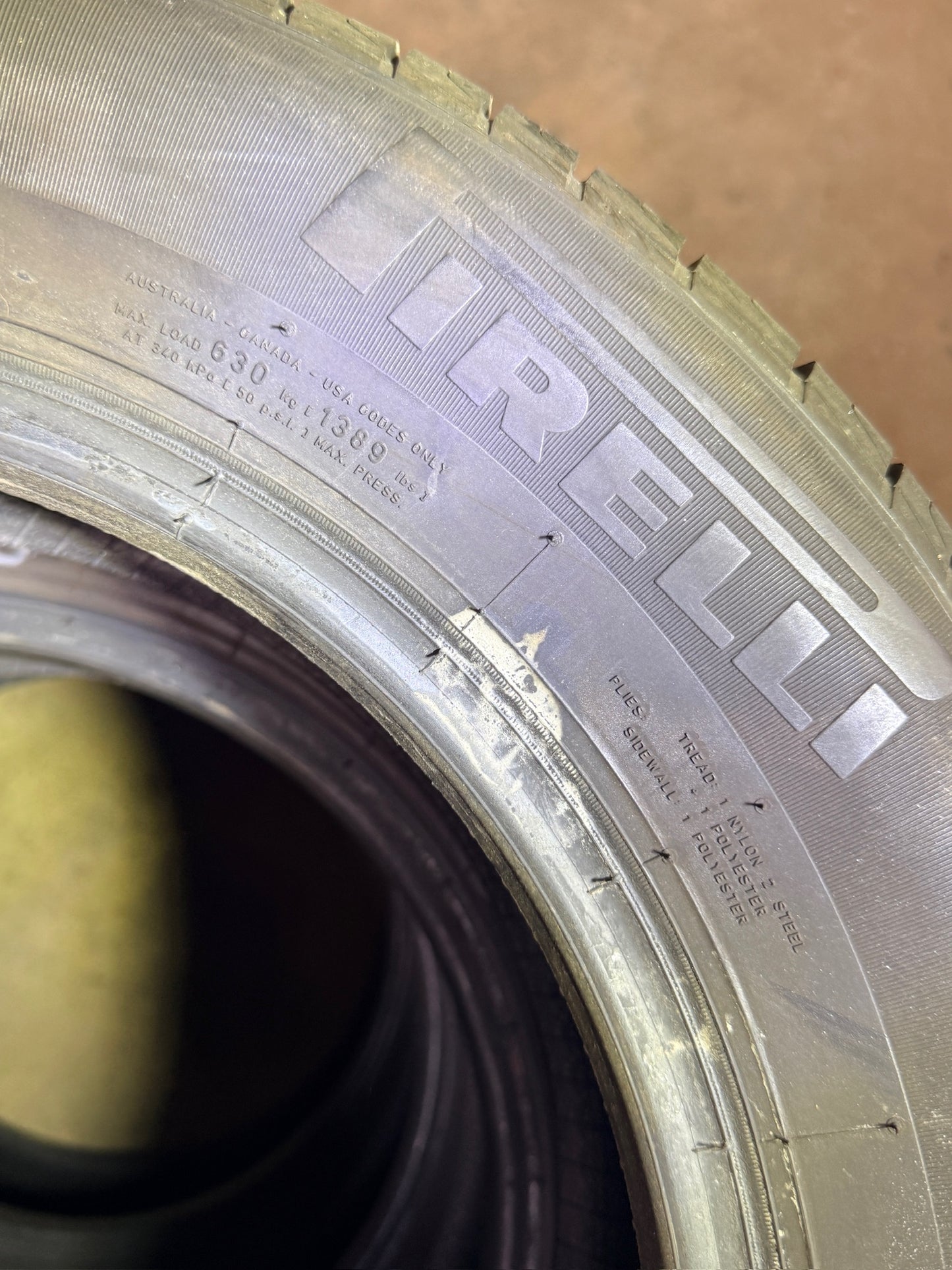 185/65/15 - Estive - Pirelli - DOT 2021-2023 - Usato