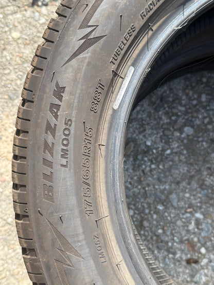 175/65/15 - Invernali - Bridgestone - DOT 2021 - Usato