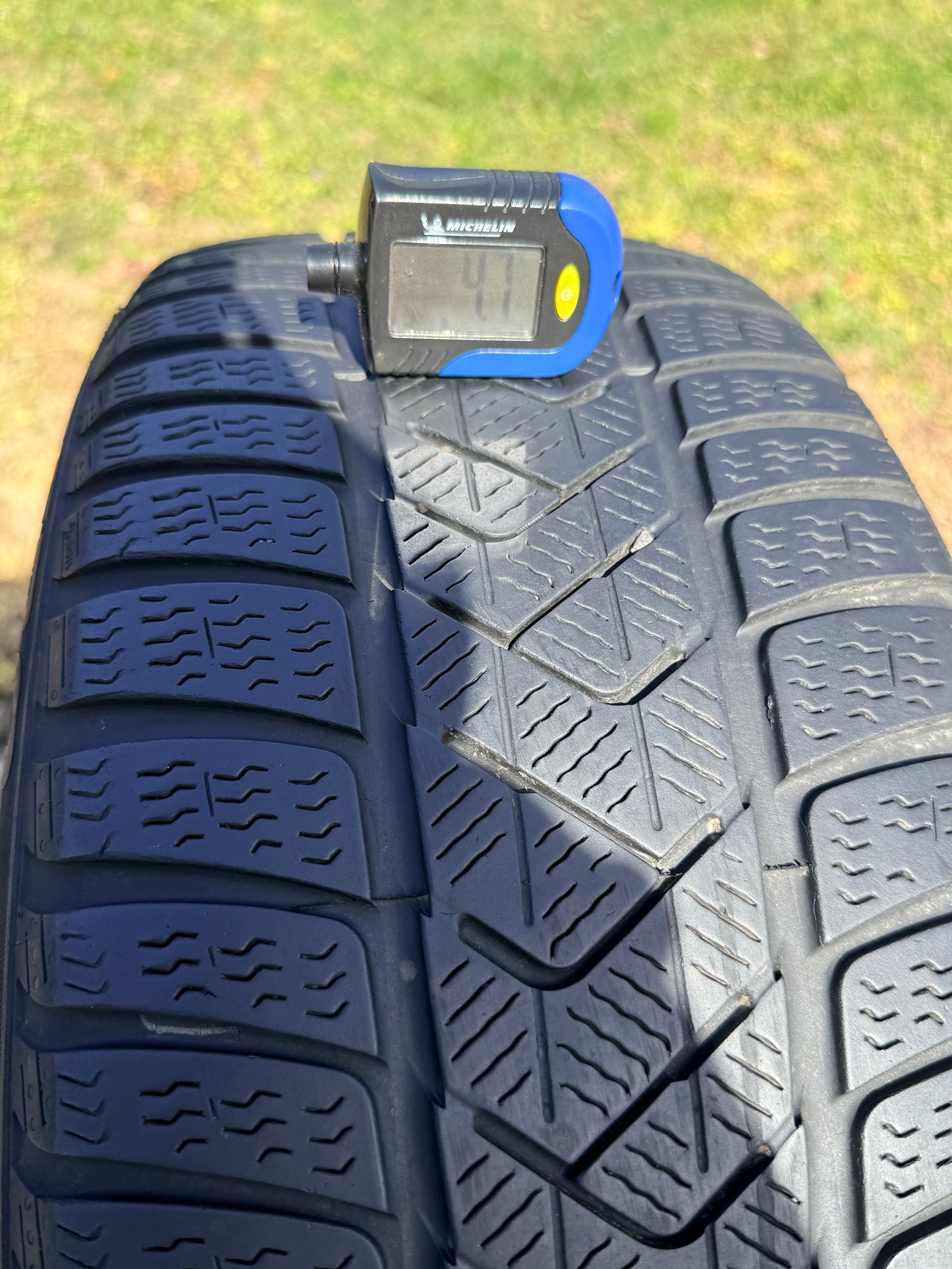 225/45/19 - Invernali - Pirelli - DOT 2019 - Usato