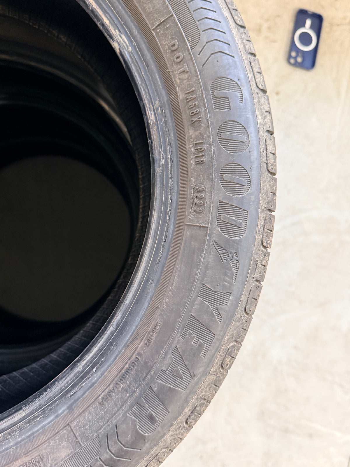 185/55/15 - Estive - Goodyear - DOT 2022 - Usato