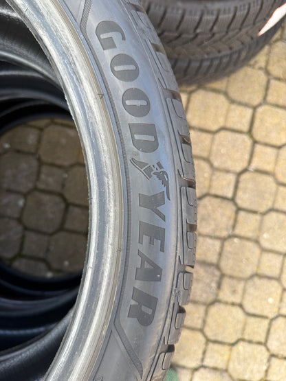 255/40/21 - Invernali -  Goodyear - DOT 2023 - Usato