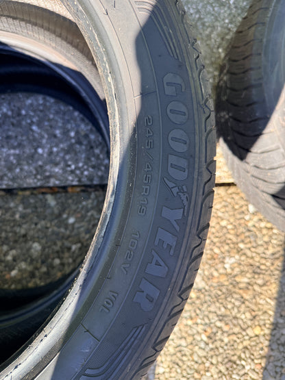 245/45/19 - Estive - Goodyear - DOT 2023 - Usato