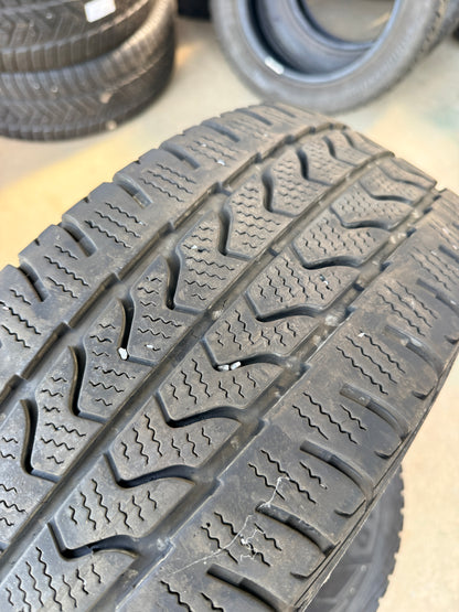 215/70/15C - Invernali - Goodyear - DOT 2024 - Usato