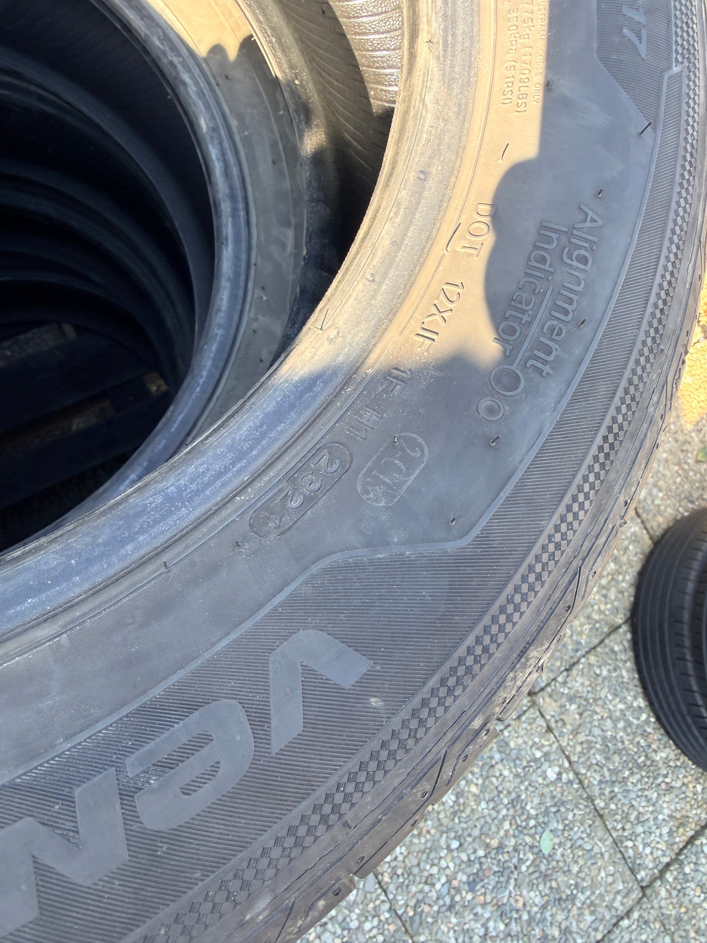 225/60/17 - estivi - Hankook - DOT 2021 - Usato