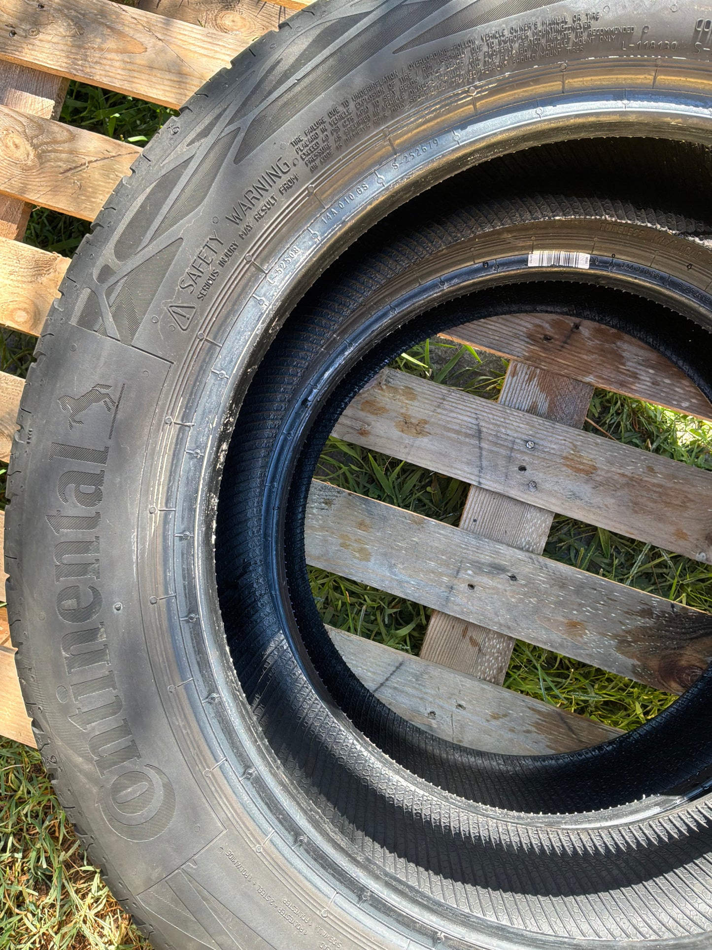 185/55/15 - Estive - Continental - DOT 2024 - Usato