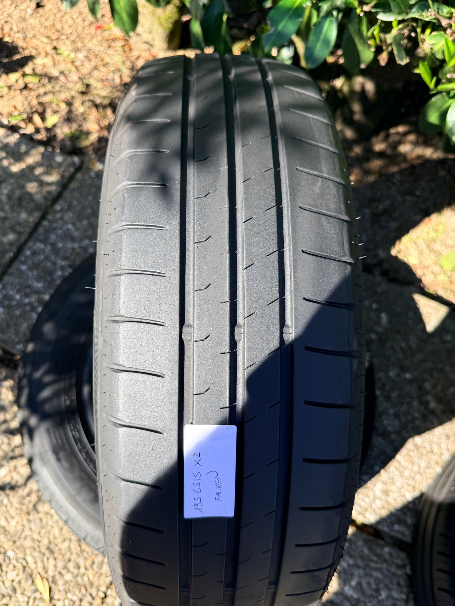 195/65/15-Estive-Falken-DOT 2022-Usato