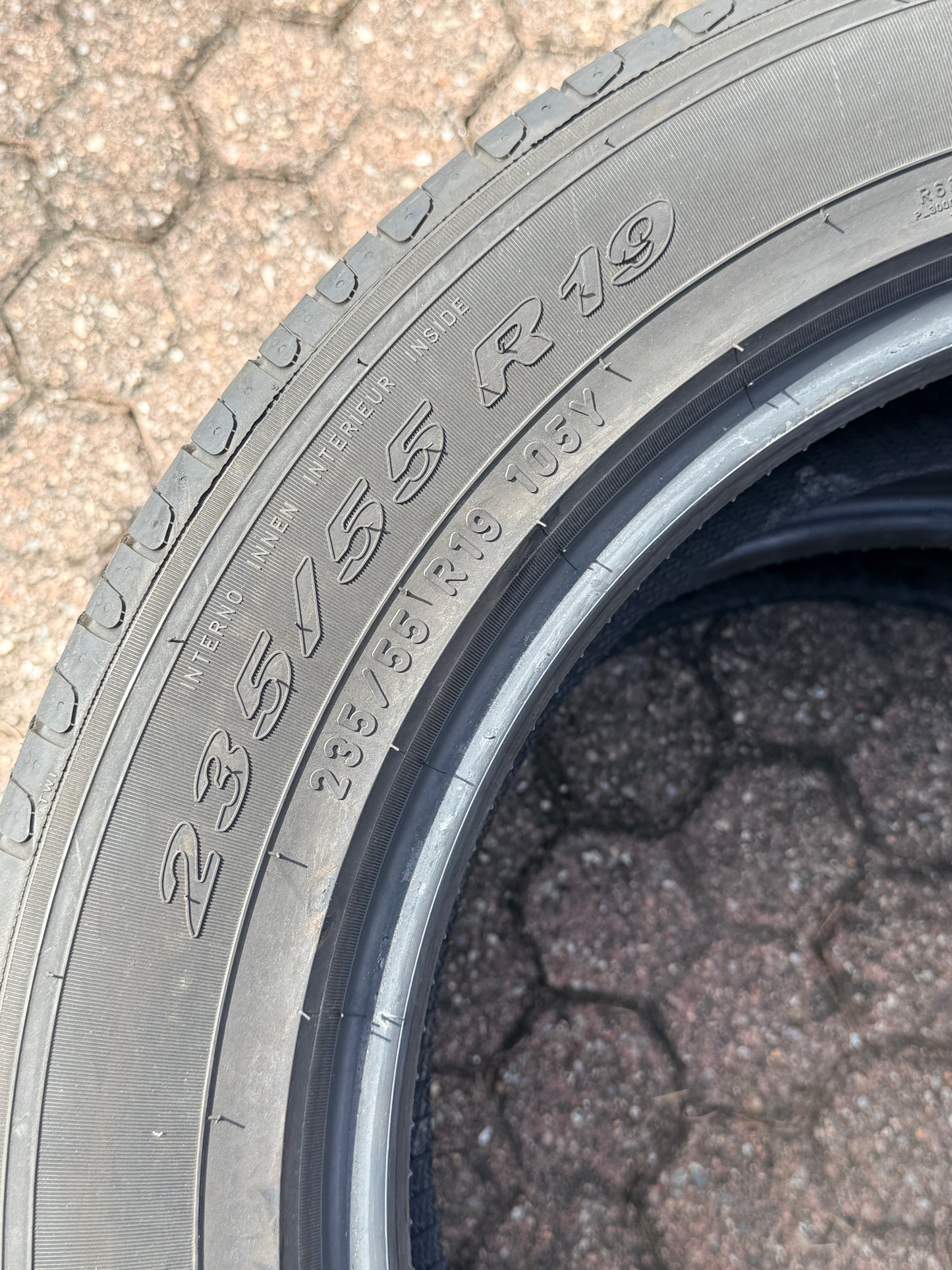 235/55/19 - Estive - Pirelli - DOT 2023 - Usato