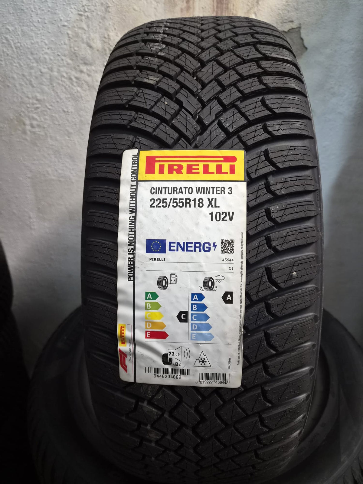 225/55/18 - Invernali - Pirelli - DOT 2025 - Nuovo