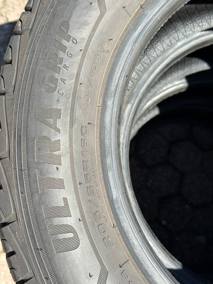 205/65/16C - Invernali - Goodyear - DOT 2023 - Usato