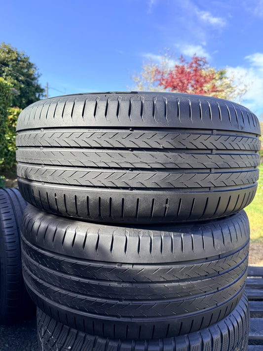 255/50/19 - Estive - Continental - DOT 2025 - Usato
