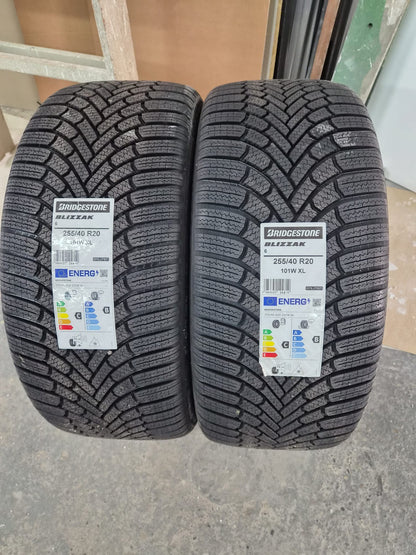 255/40/20 - Invernali -  Bridgestone - DOT 2026 - Nuovo - (2 gomme)