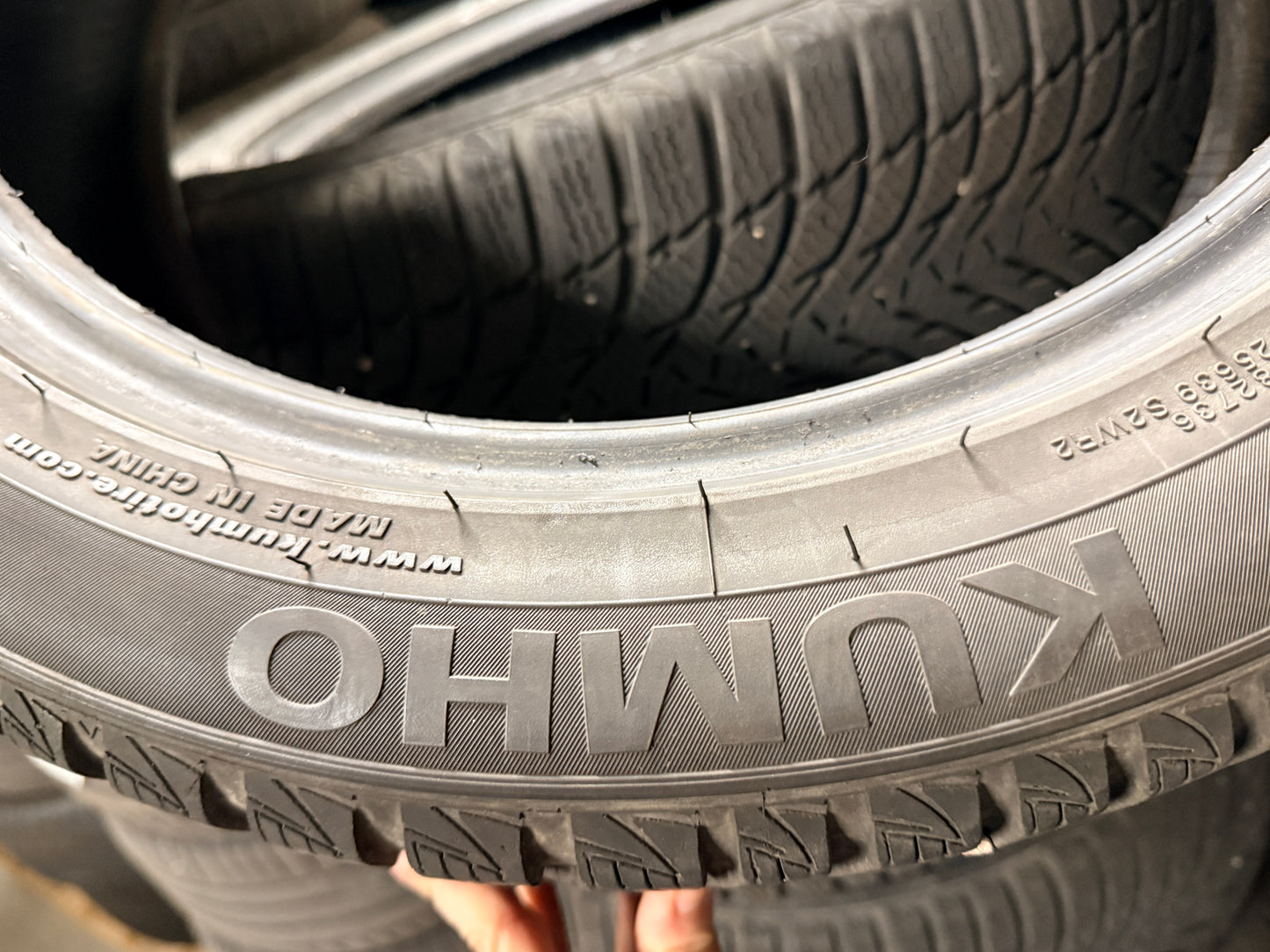 215/50/17 - Invernali - Kumho - DOT 2018 - Usato