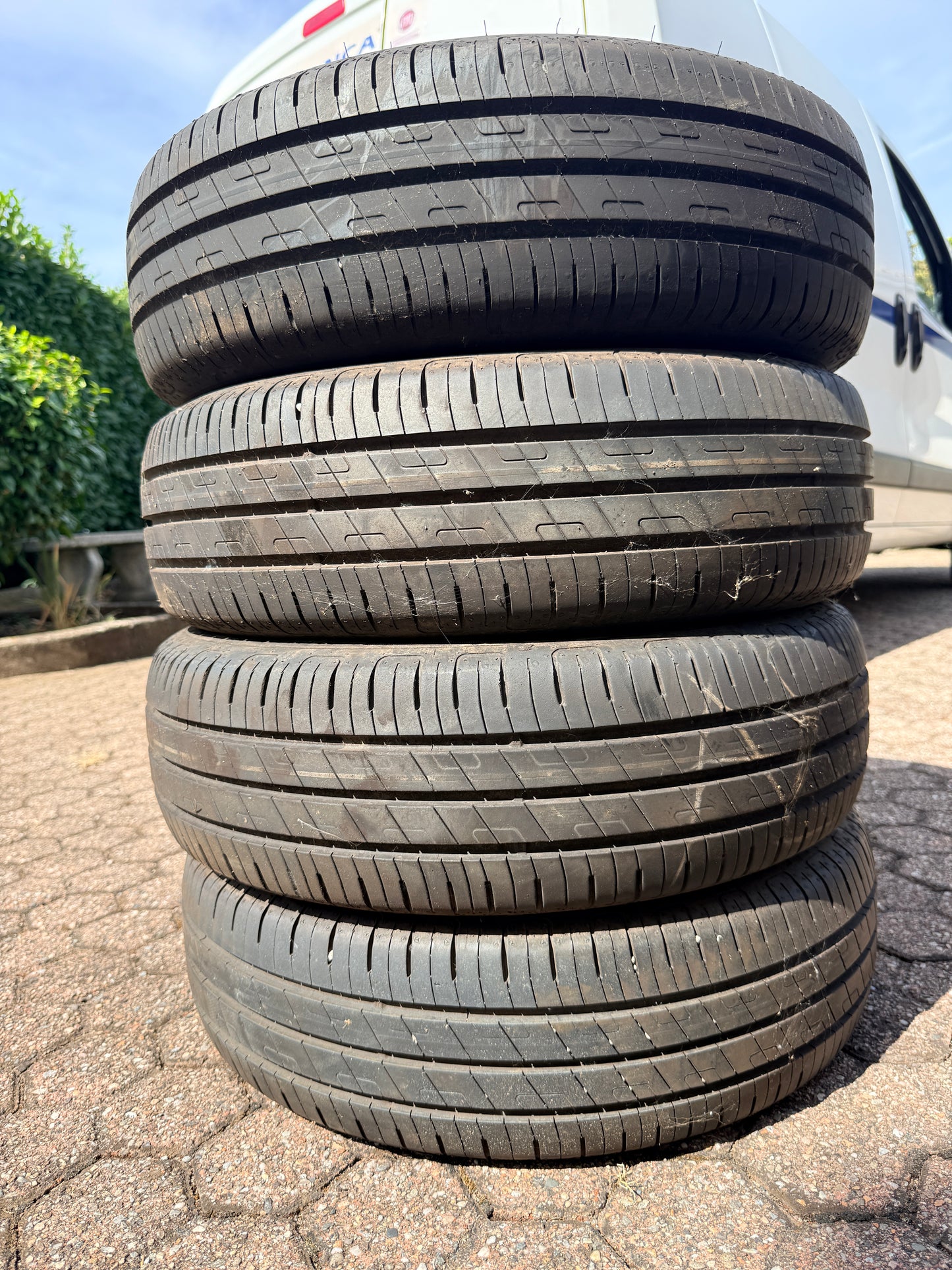 175/65/14 - Estive - Goodyear - DOT 2023/2024 - Usato