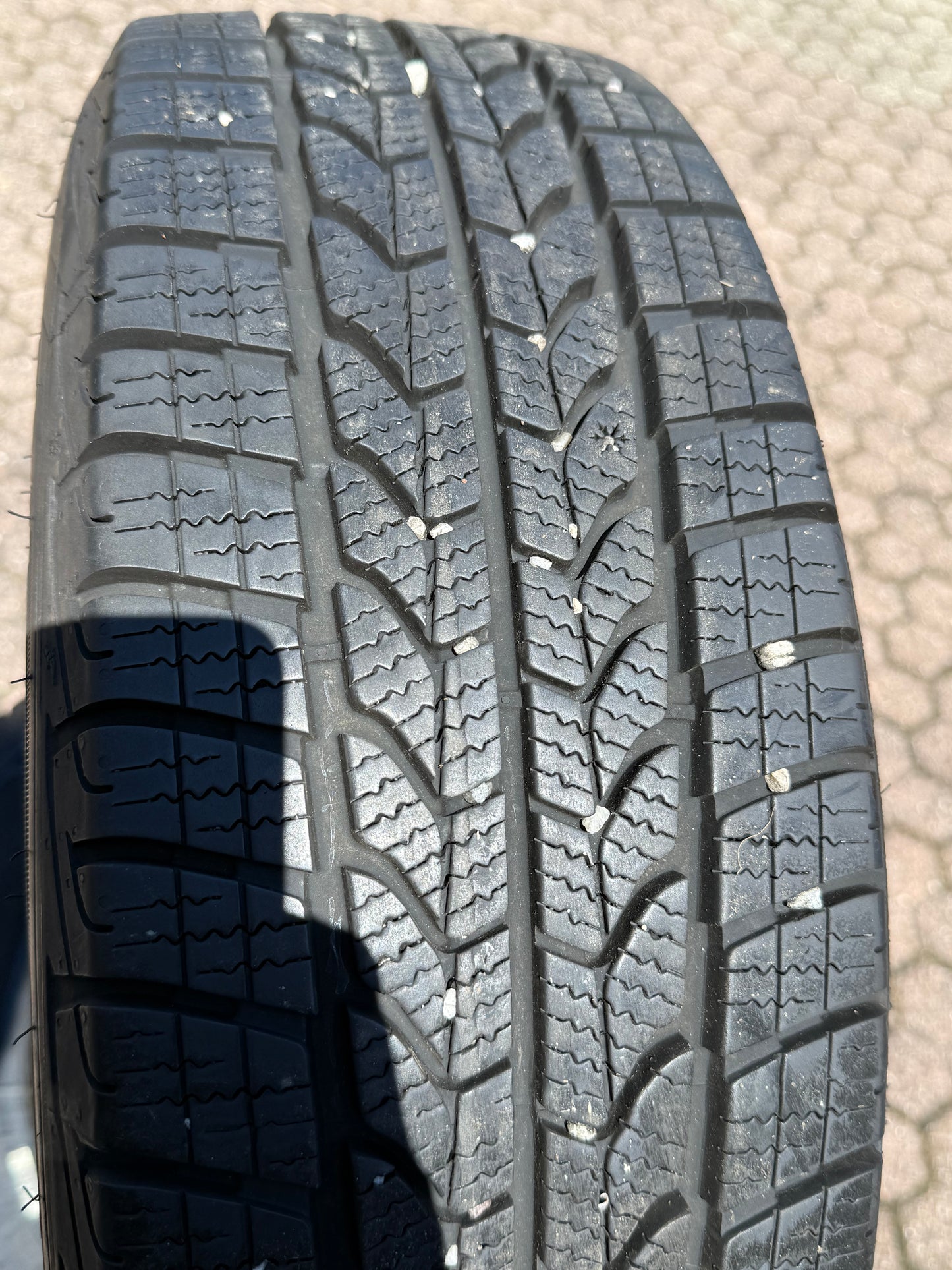205/65/16C - Invernali - Goodyear - DOT 2023 - Usato