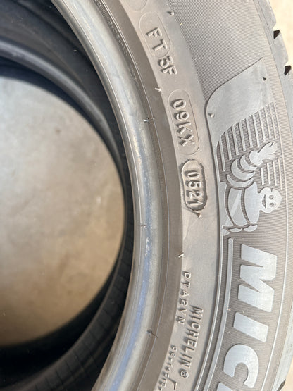 215/55/17 - Estive - Michelin - DOT 2021 - Usato