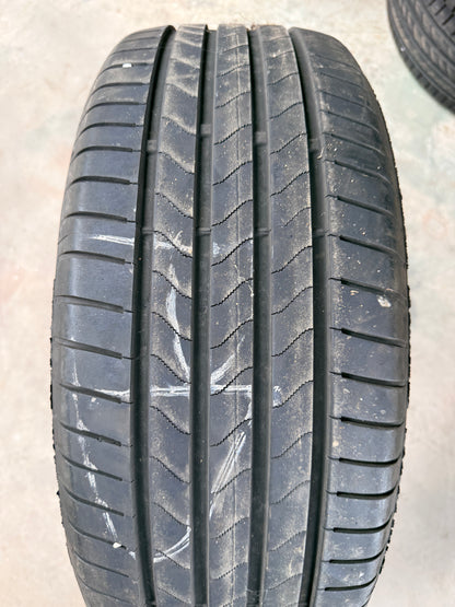 225/55/18- Estive- Bridgestone - DOT 2023 - Usato