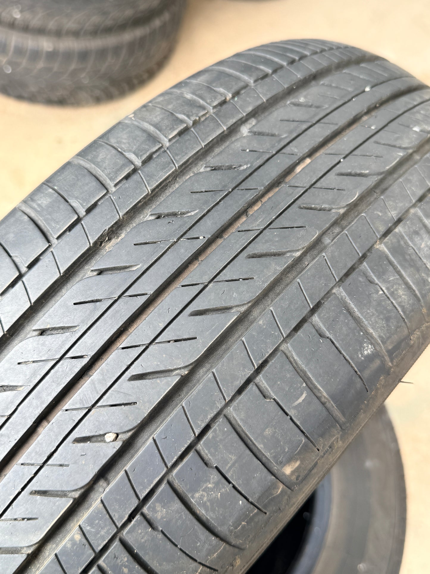 195/65/15-Estive-Bridgestone-DOT 2024-Usato
