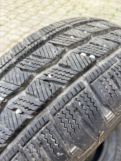 225/55/17C - Invernale - Hankook - DOT 2024 - Usato - Singola