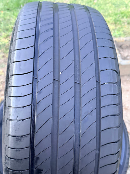 225/55/18-Estive-Michelin - DOT 2019 - Usato