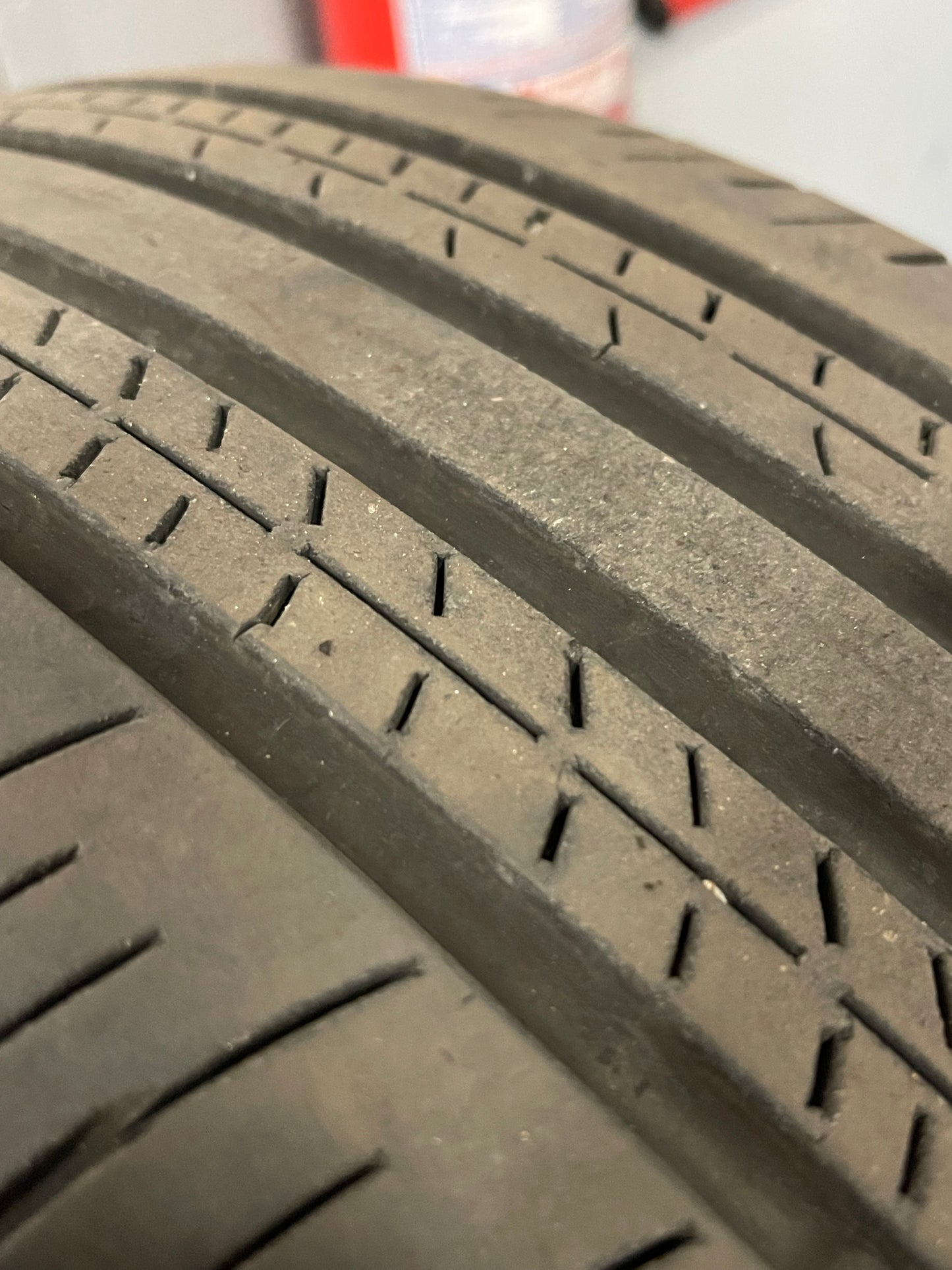 225/60/18 - estivi - Dunlop - DOT 2022 - Usato