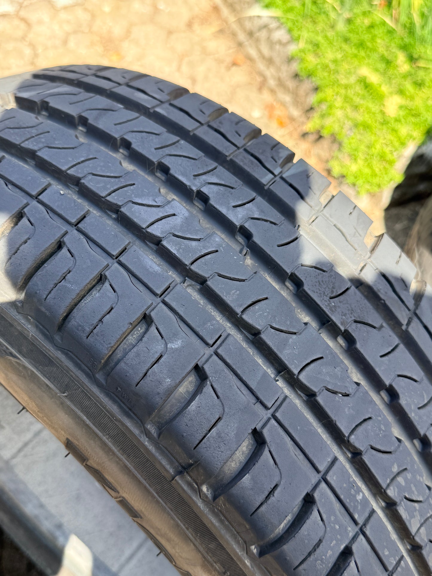 215/65/15C - Estive - Kleber - DOT 2022 - Usato